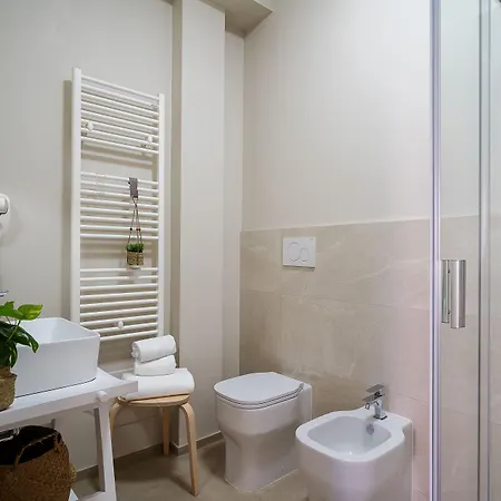 Enjoy Your - - 招待所 奧爾比亞