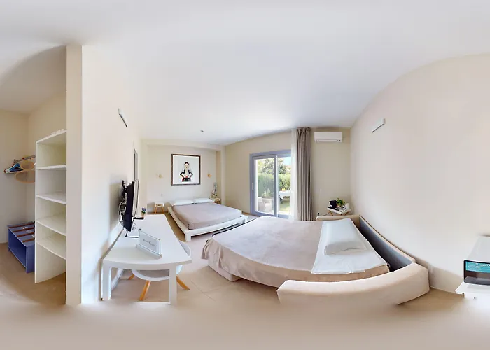 Pensionat Enjoy Your - - Olbia