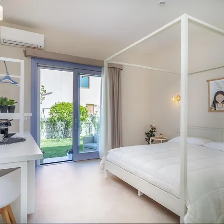 Enjoy Your - - Penzion Olbia