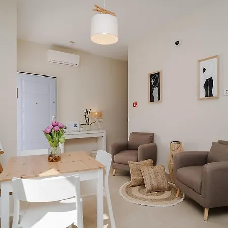 Casa de hóspedes Enjoy Your - -